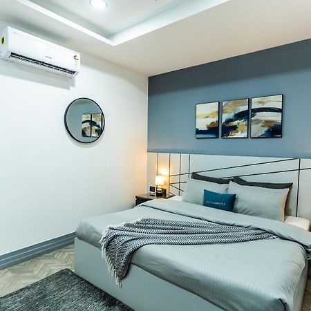 Bedchambers Luxury Apartment Near Golf Course Road Gurgáon Exteriér fotografie
