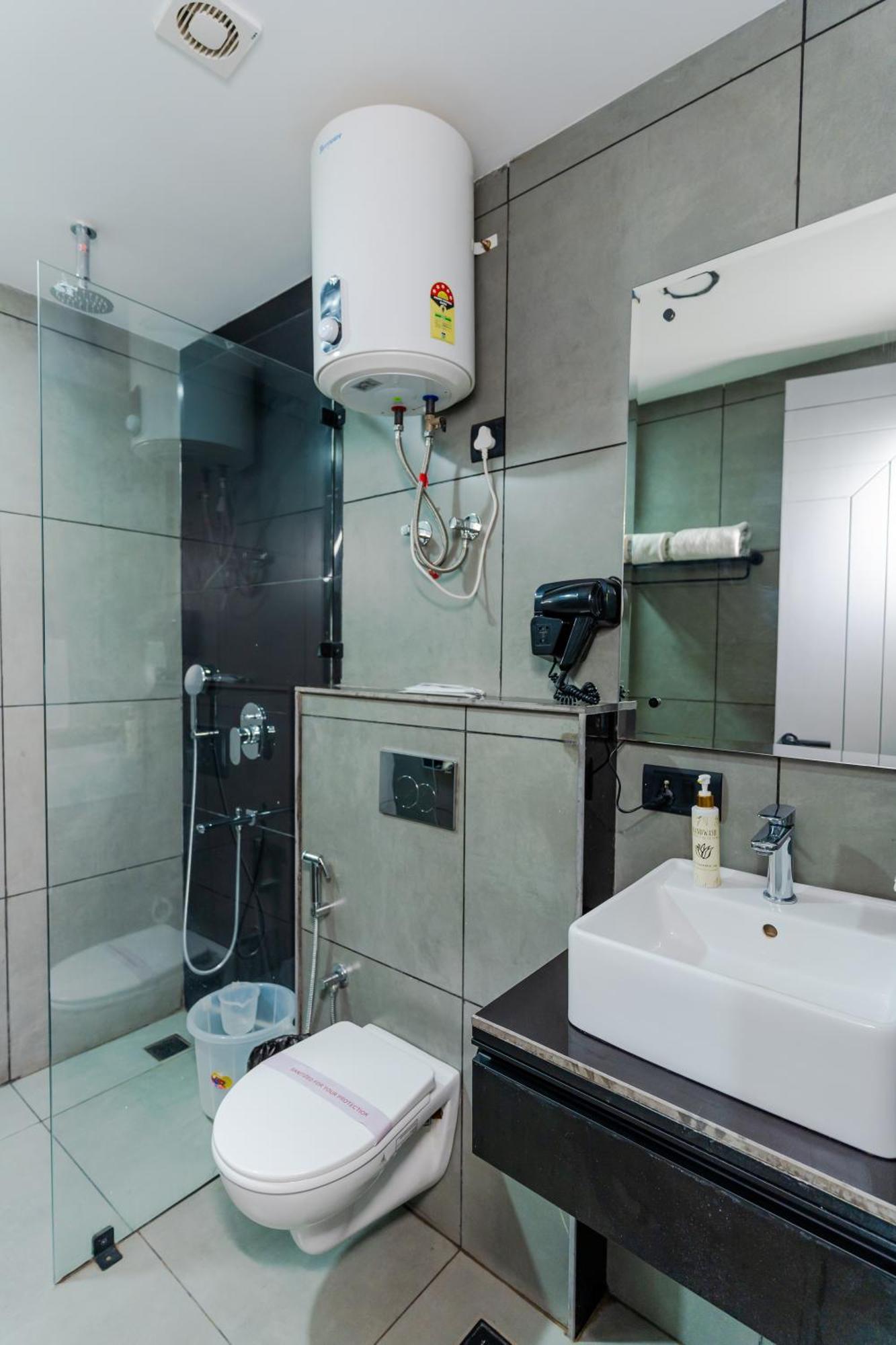 Bedchambers Luxury Apartment Near Golf Course Road Gurgáon Exteriér fotografie